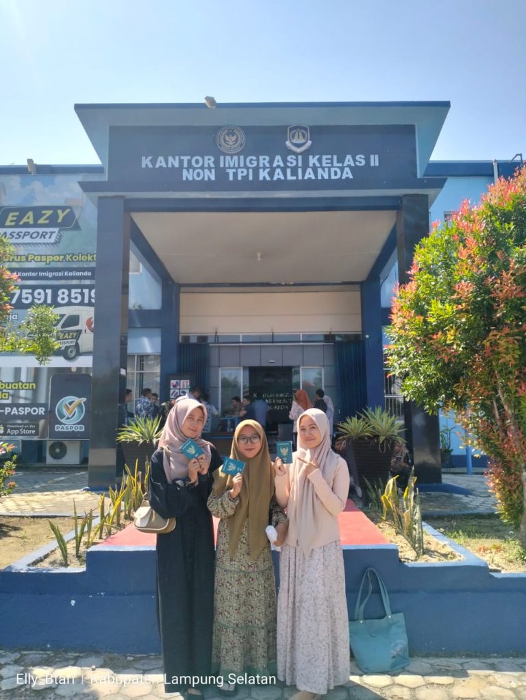 Mahasiswa STAI Darussalam Lampung Urus Paspor untuk PPL Internasional Tahap 3 Ke Singhanakhon Wittayanusorn School, Songkhla, Thailand
